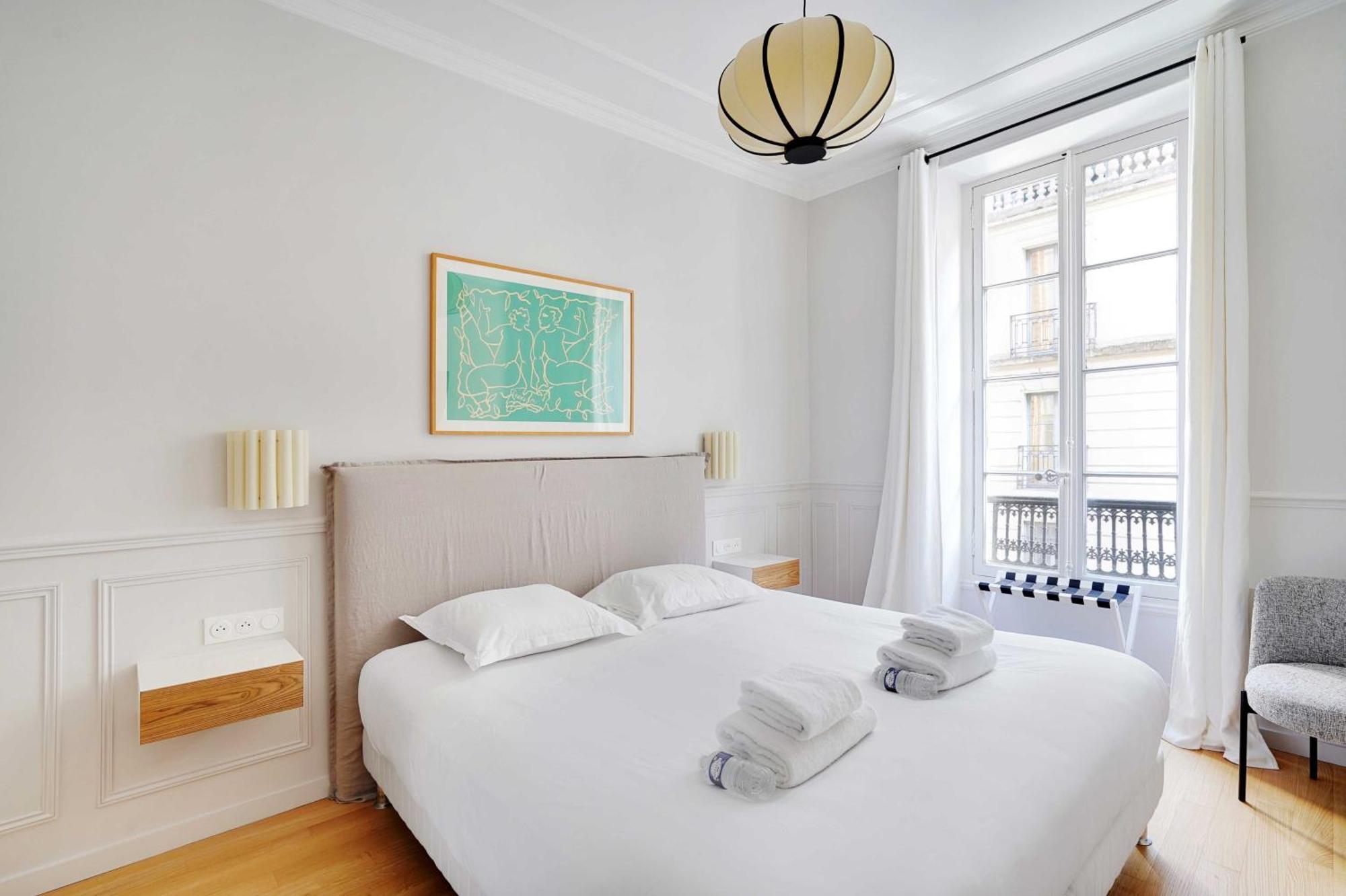 Moderne Champs-elysees - Saint Honore Apartment Paris