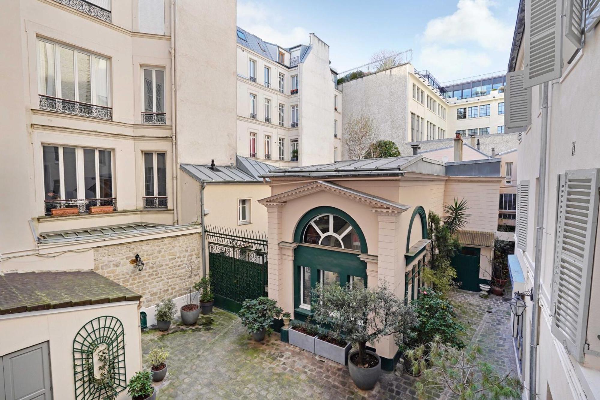 Moderne Champs-elysees - Saint Honore Apartment *